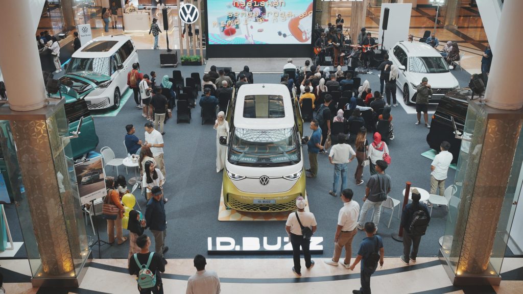 Serah Terima Perdana VW ID. BUZZ di Bandung