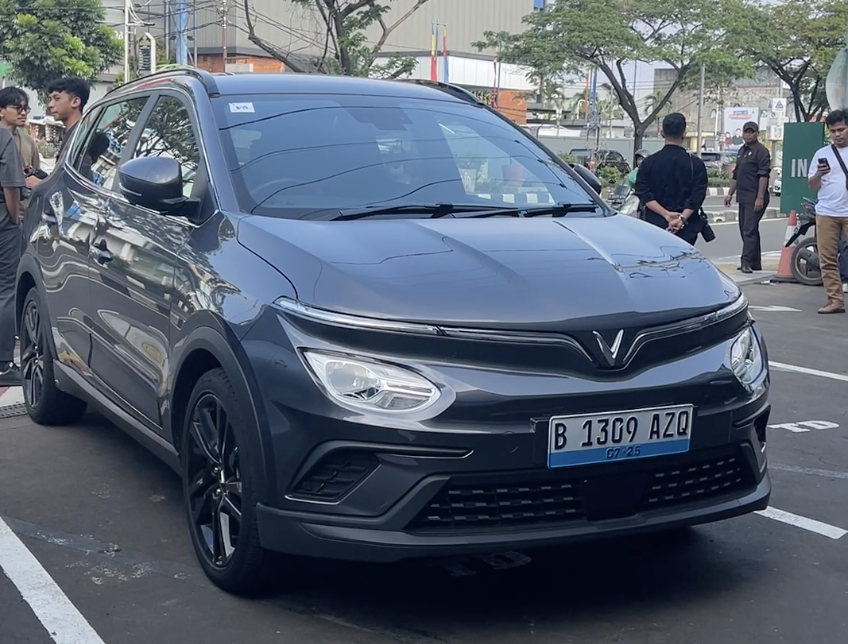 VinFast VF e34 Ajak Keluarga Urban Liburan Sarat Gaya dan Efisien WIDE MOBIL 1