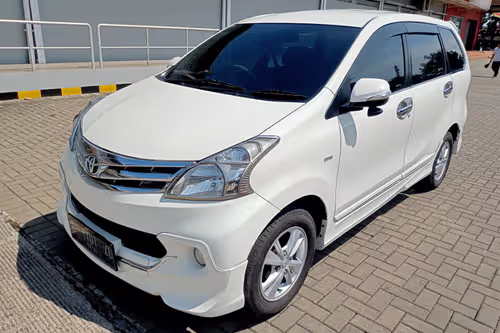 harga mobil bekas di bawah 100 juta Toyota Avanza 2014 - Moladin