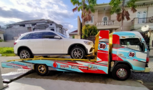 7 Jasa Derek Mobil Terdekat di Jakarta: Penyelamatmu Saat Darurat di Jalan! jasa derek mobil terdekat di jakarta - moladin