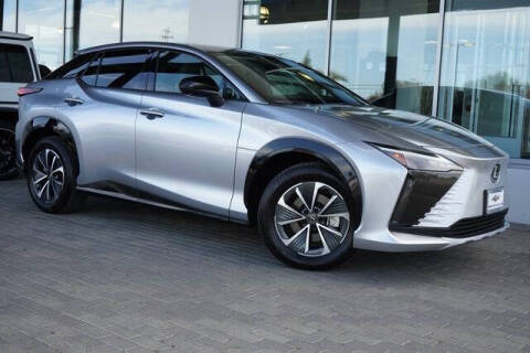 Mobil keluarga mewah Lexus RZ - Moladin