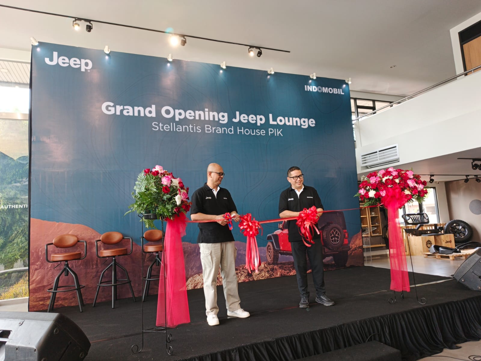 Perdana Jeep Lounge PIK Dibuka, Fasilitas Lengkap Segini Range Biaya Servisnya! jeepperformance pik 2
