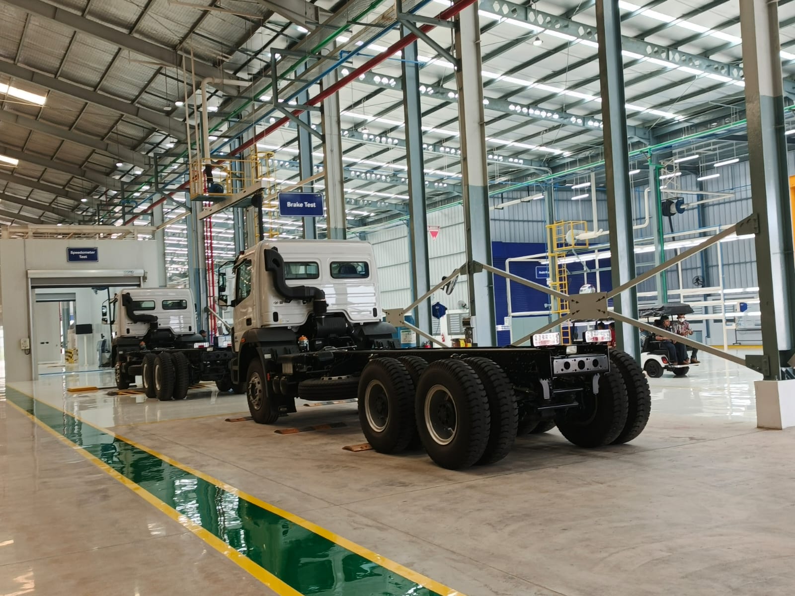 mercedes benz pabrik cikarang 5