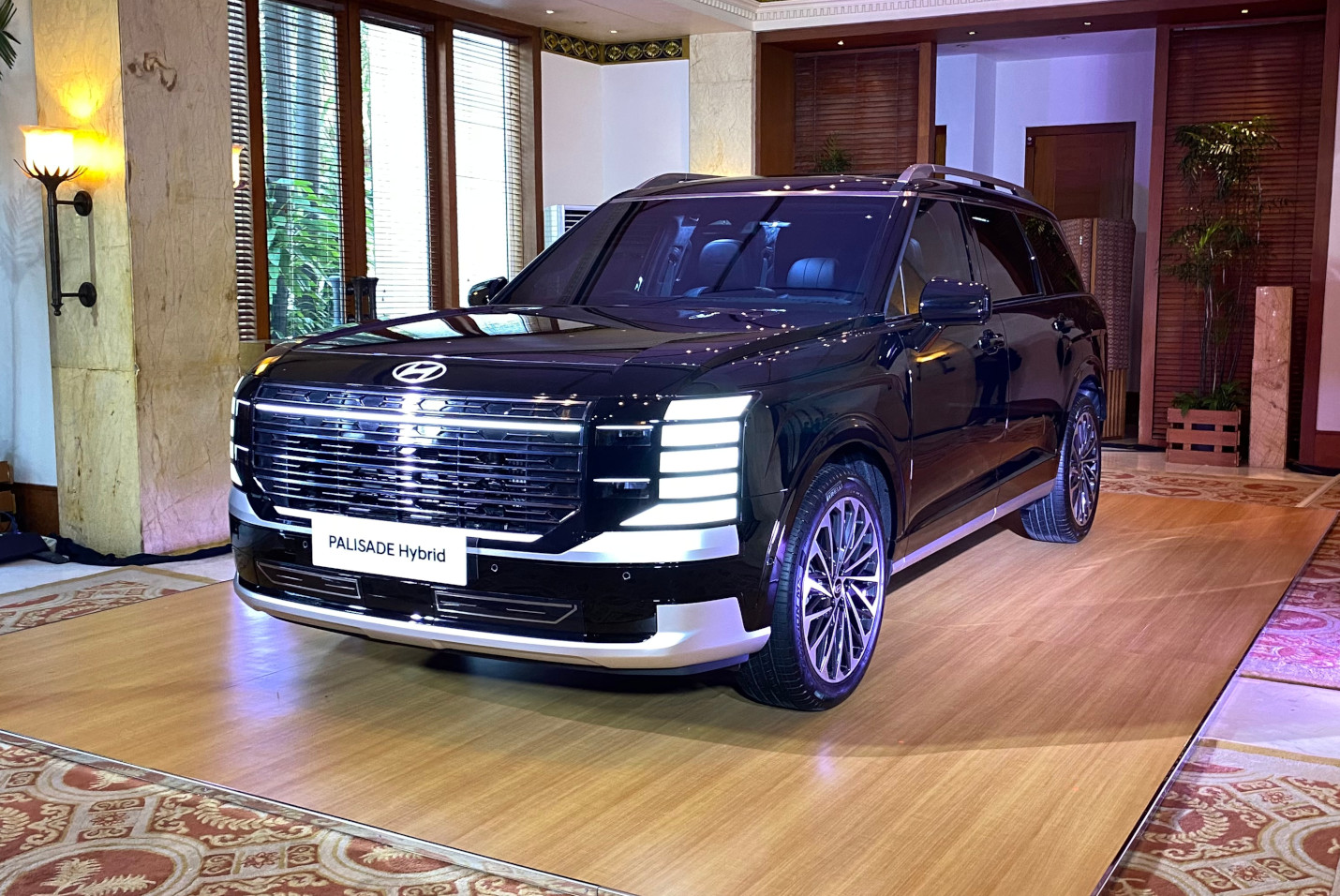 Hyundai All-New PALISADE Hybrid Mengaspal di Indonesia Harga Mulai Rp 1,1 Miliar Hyundai All-New PALISADE Hybrid Mengaspal di Indonesia Harga Mulai Rp 1,1 Miliar