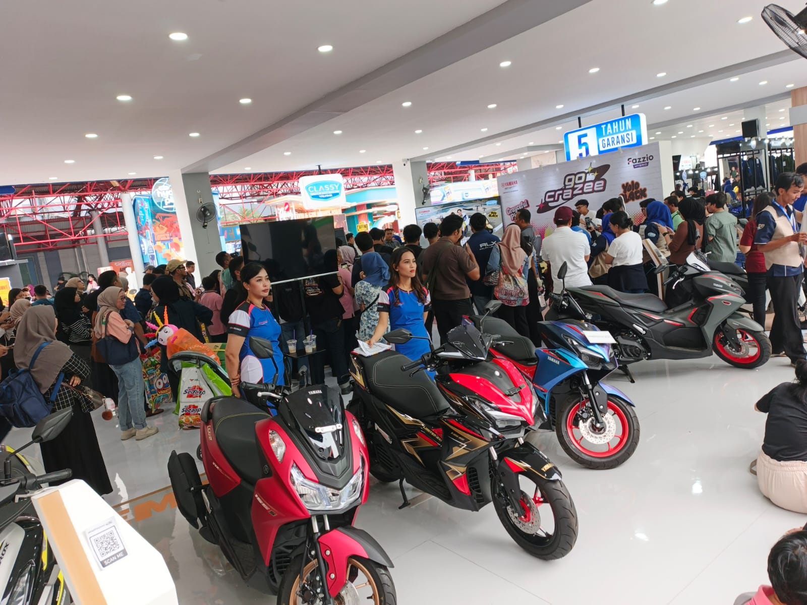 padatnya booth yamaha jf2025 1 2