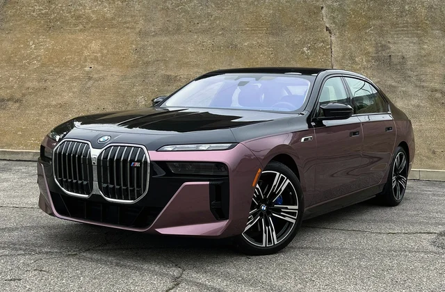 BMW i7 mobil listrik indonesia - Moladin