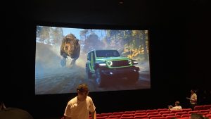 Jeep Wrangler 4xe Tampil di Jurassic World Rebirth, Makin Ikonik Sebagai Kendaraan Petualangan