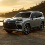 Lexus LX 700h Pimpin Parade Elektrifikasi Lexus di GIIAS 2025 - Tuwaga