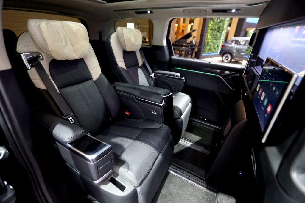 Maxus MIFA 9 Lombardi Edition