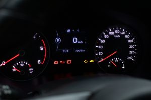 Simak Perbedaan Speedometer, Odometer, dan Tachometer!