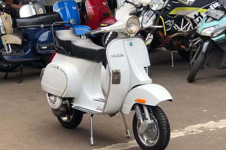 Vespa Corsa 125 motor matic pertama di Indonesia - Moladin