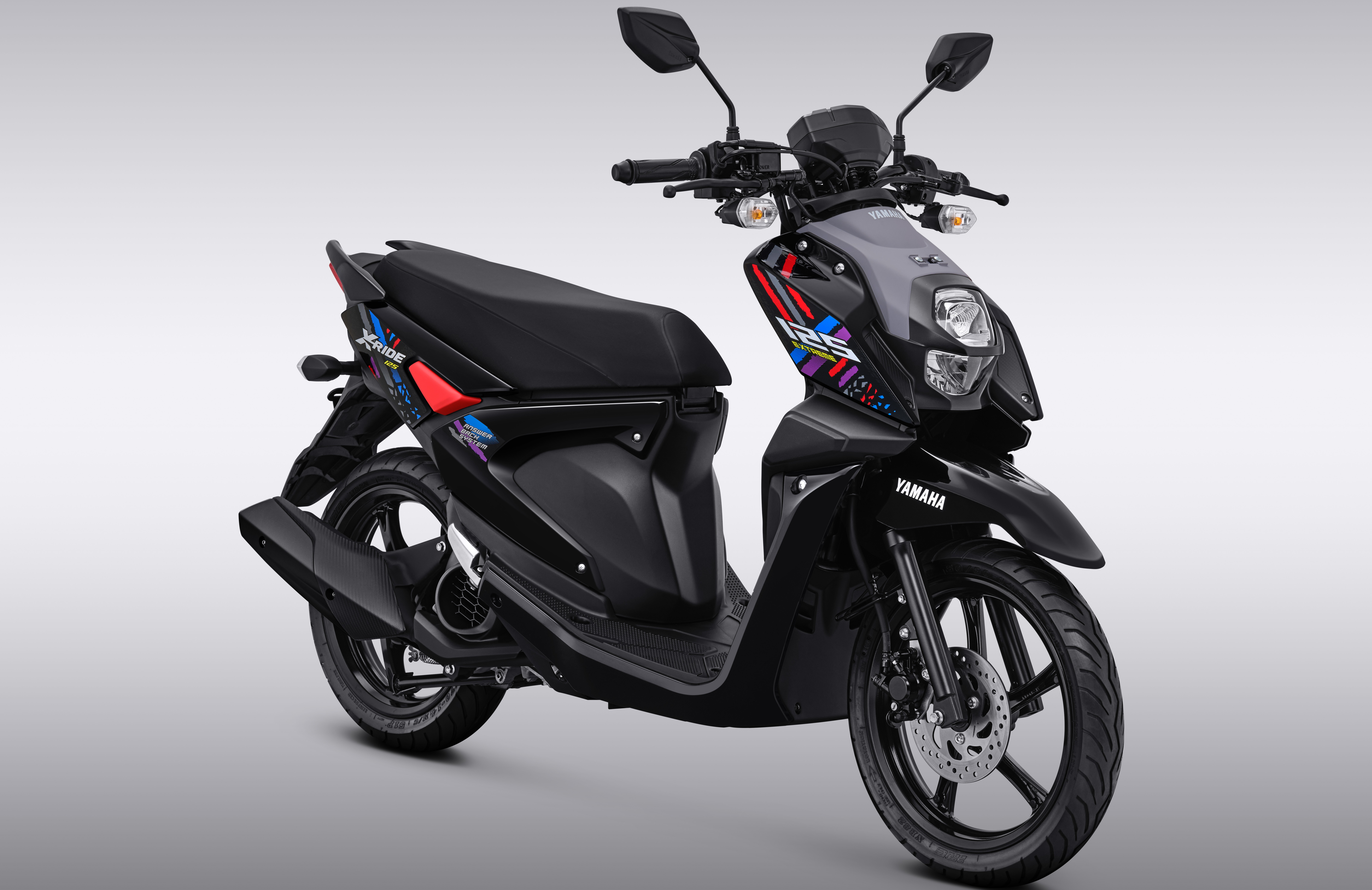 X Ride 125 Black Red
