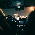 10 Arti Mimpi Naik Mobil dengan Orang yang Tidak Dikenal - Tuwaga