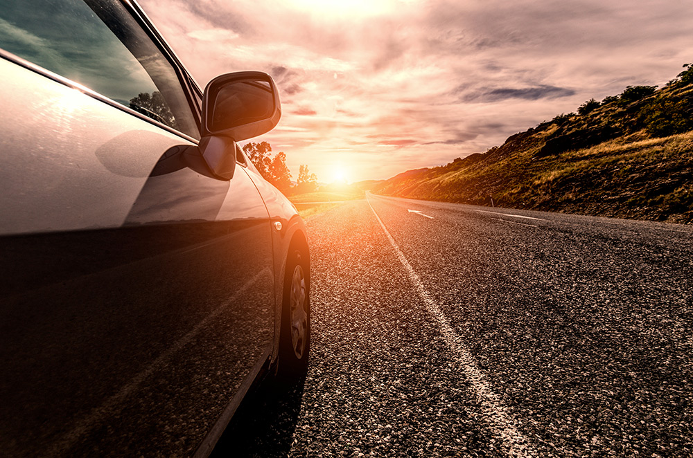 arti mimpi naik mobil dengan orang yang tidak dikenal menurut primbon jawa - Moladin