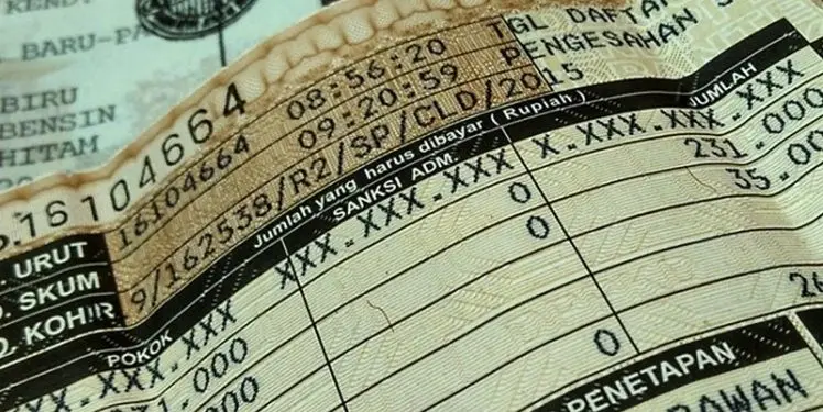 berapa denda pajak mobil telat 1 bulan - Moladin