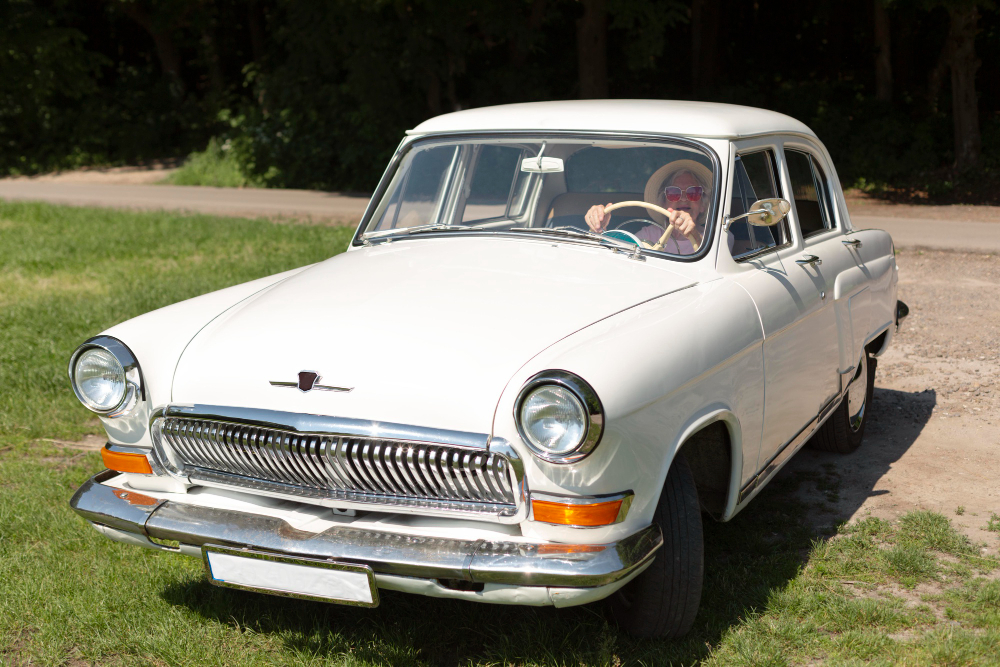 cara merawat mobil tua moladin