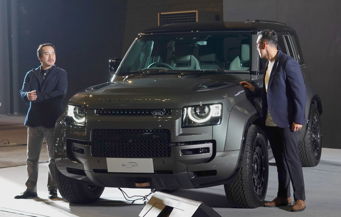 Defender Octa Ekspos Katangguhan Yang Berani