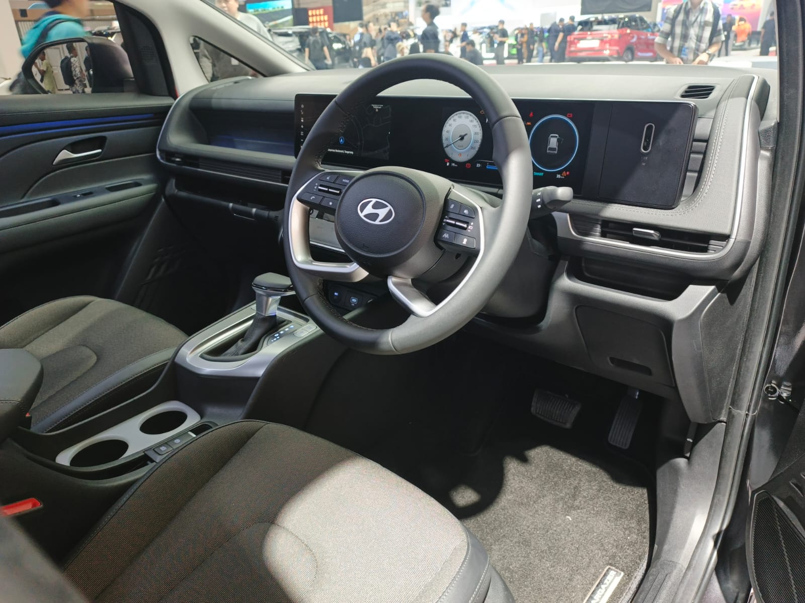 hyundai stargazer cartenz 3