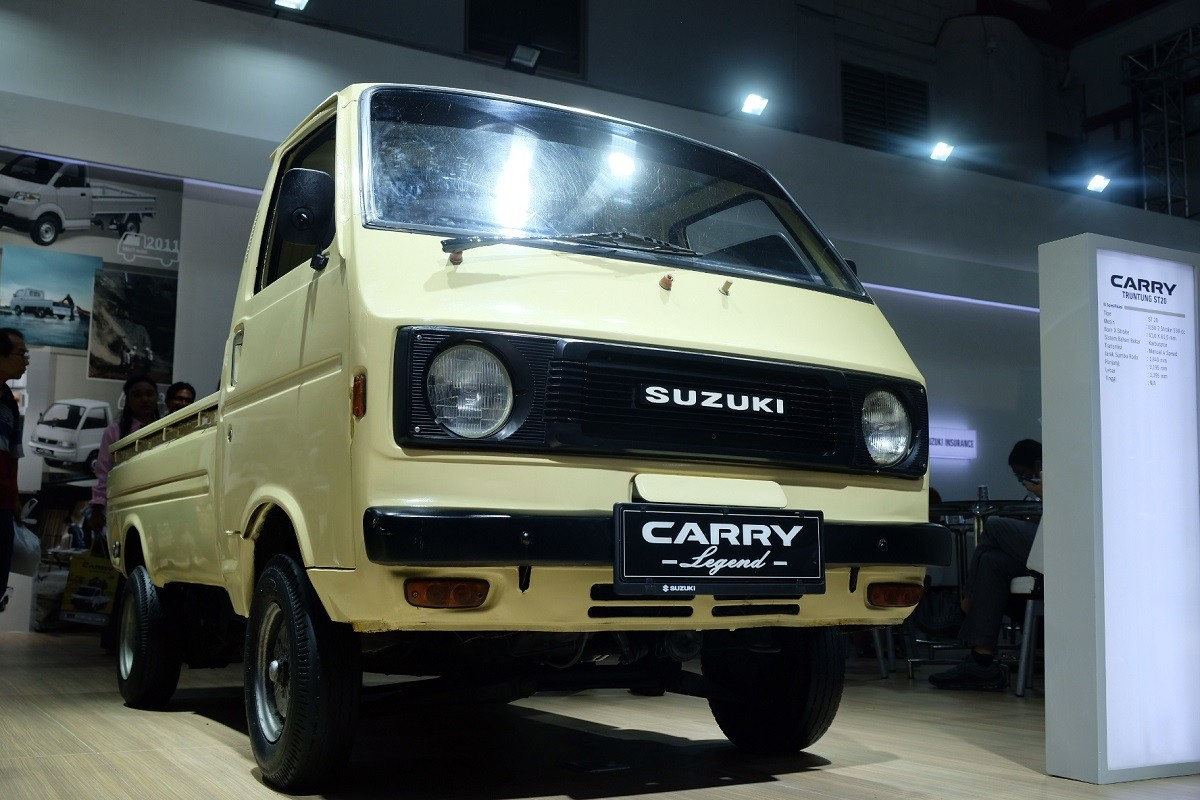 mobil 2 tak Suzuki Carry ST20 - Moladin