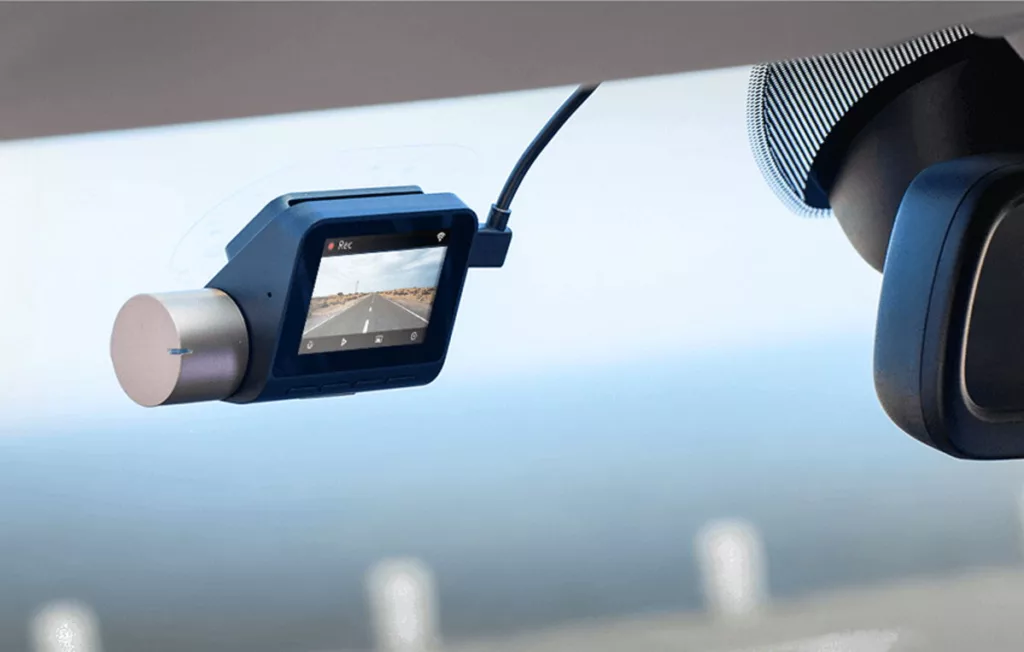 rekomendasi dash cam mobil terbaik -Moladin