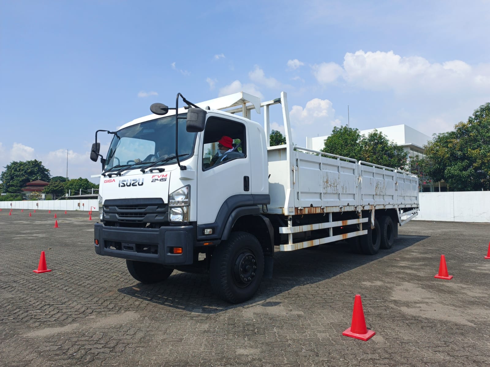 isuzu training safety 3