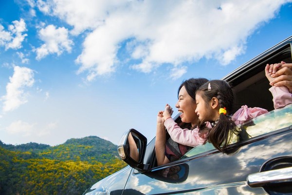 Mimpi Naik Mobil Bersama Keluarga, Pertanda Apa Ya? mimpi naik mobil bersama keluarga - Moladin