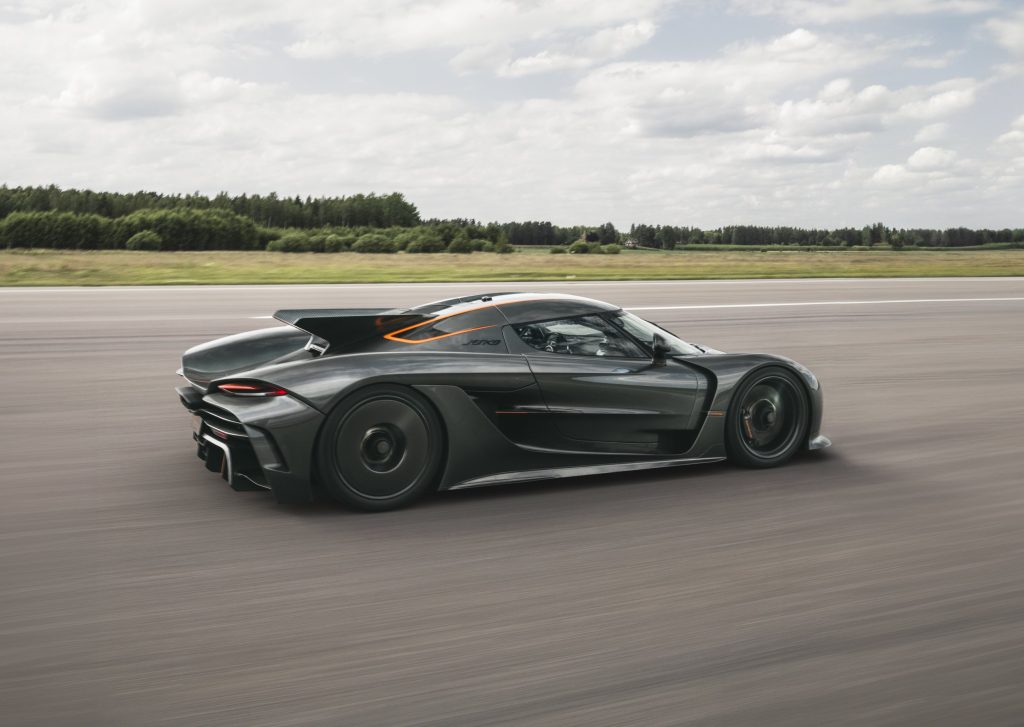 mobil tercepat di dunia - Moladin