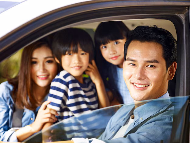 Mimpi Naik Mobil Bersama Keluarga, Pertanda Apa Ya? mimpi naik mobil bersama keluarga - Moladin