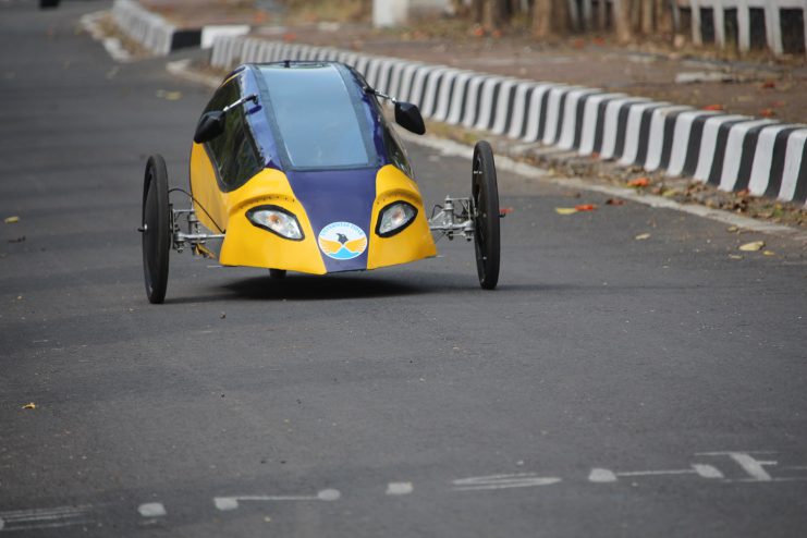 11 Mobil Listrik Buatan Indonesia, Bangga Banget! si elang mobil listrik buatan indonesia - Moladin