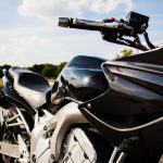 7 Cara Menghitamkan Body Motor dengan Bahan Alami - Tuwaga