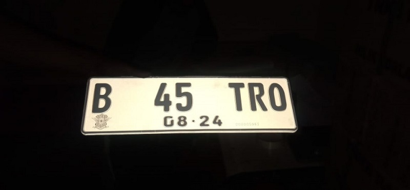 Mau Custom Plat Nomor Cantik? Cek Biaya Terbaru dan Caranya Dasar Hukum Pembuatan Plat Nomor Cantik - Moladin