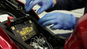 8 Aki yang Bagus untuk Motor Beat dan Tips Memilihnya​