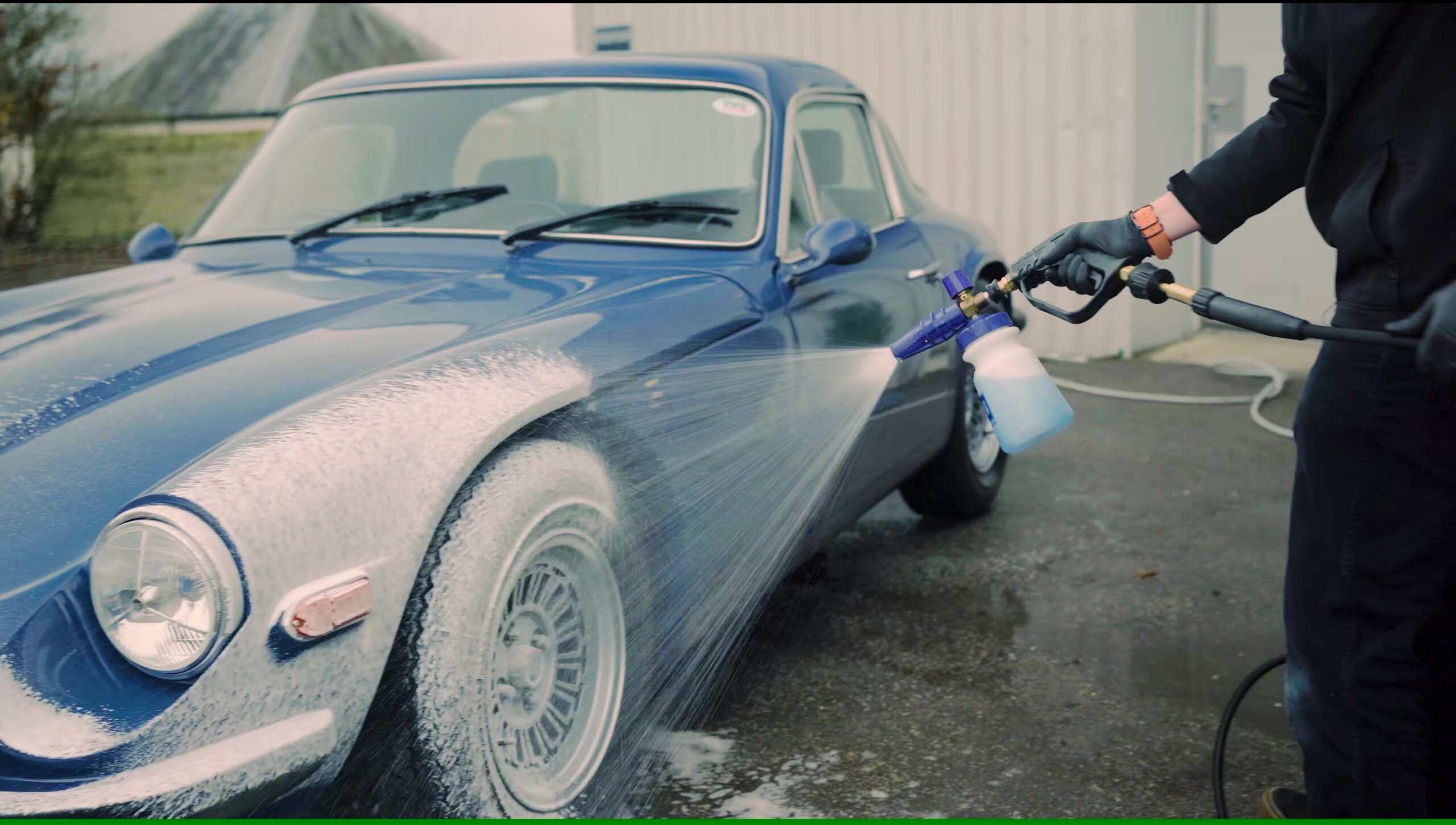 cara merawat mobil klasik murah dibawah 50 juta - Moladin