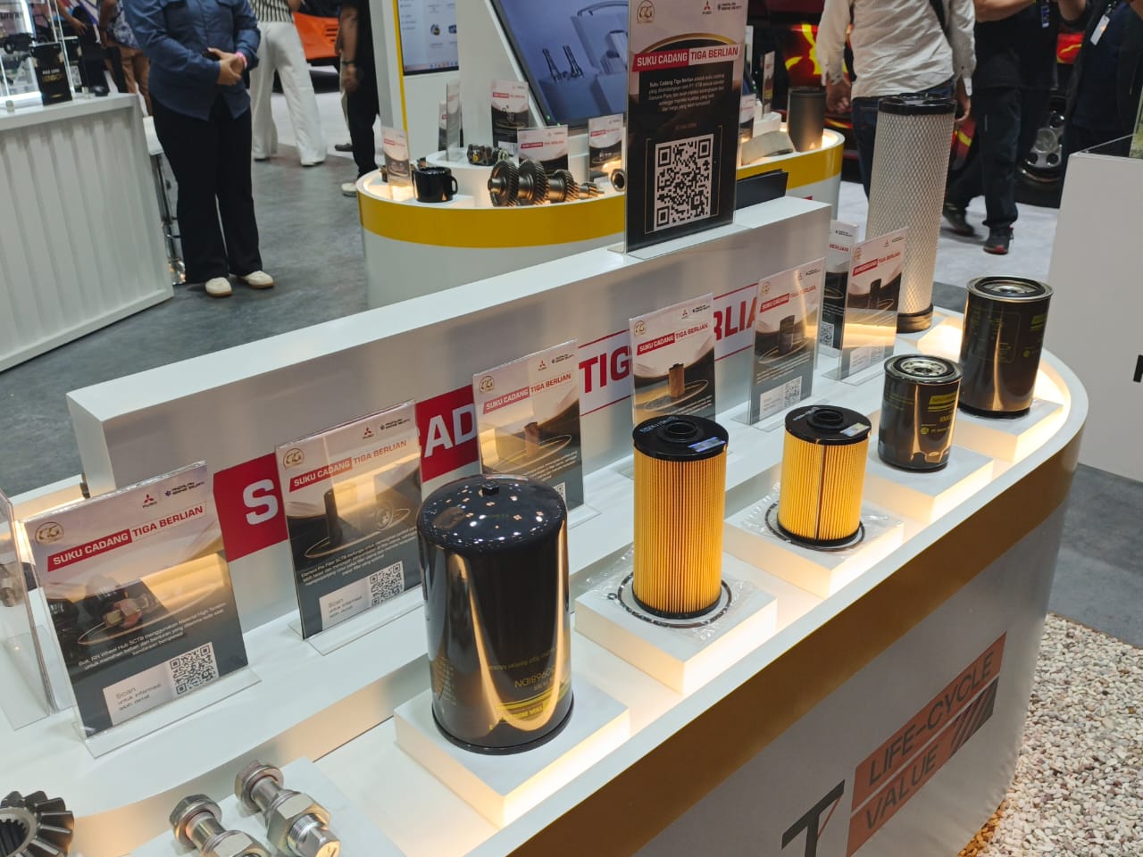 Mitsubishi Fuso Hadirkan Suku Cadang Tiga Berlian, Kualitas Terjamin! fuso suku cadang 4 1