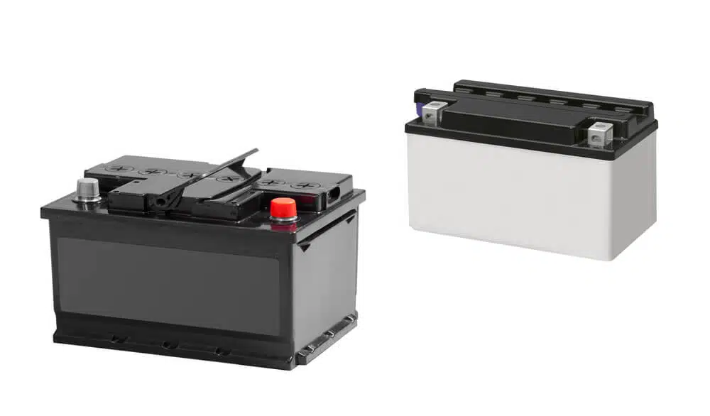 8 Aki yang Bagus untuk Motor Beat dan Tips Memilihnya jenis aki yang bagus untuk motor beat - Moladin