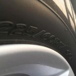 17 Arti Kode Kecepatan Ban Mobil dan Cara Membacanya