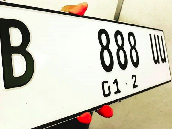 kode plat nomor belakang Jakarta - Moladin