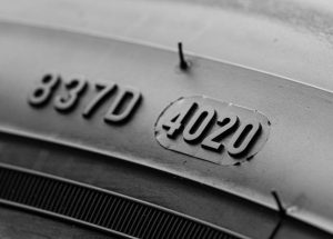 4 Cara Baca Kode Produksi Ban Mobil dan Masa Kedaluwarsa