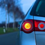 Fungsi Lampu Sein Mobil, Penyebab Rusaknya, Cara Kerja