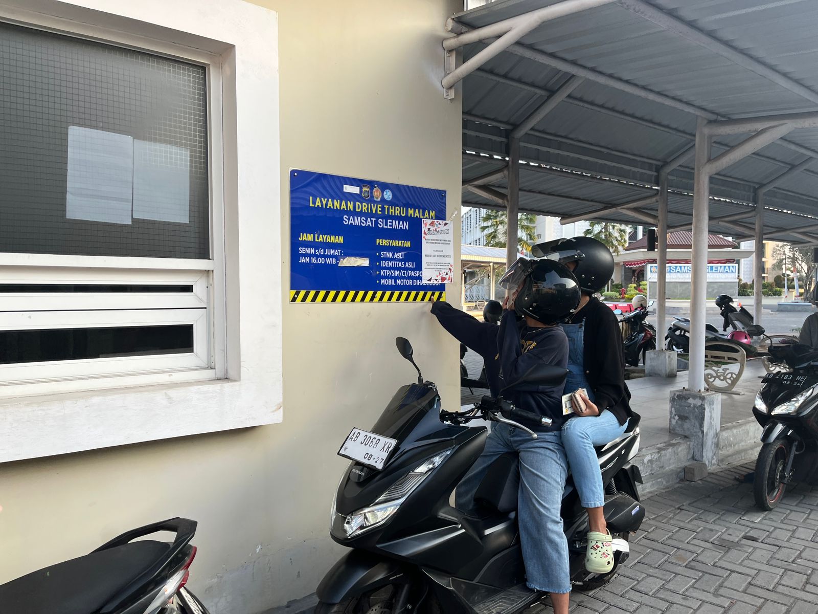 manfaat samsat drive thru - Moladin