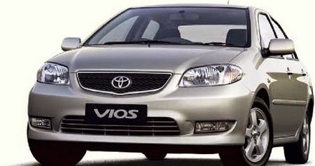 mobil irit BBM tahun 2000-an Toyota Vios - Moladin