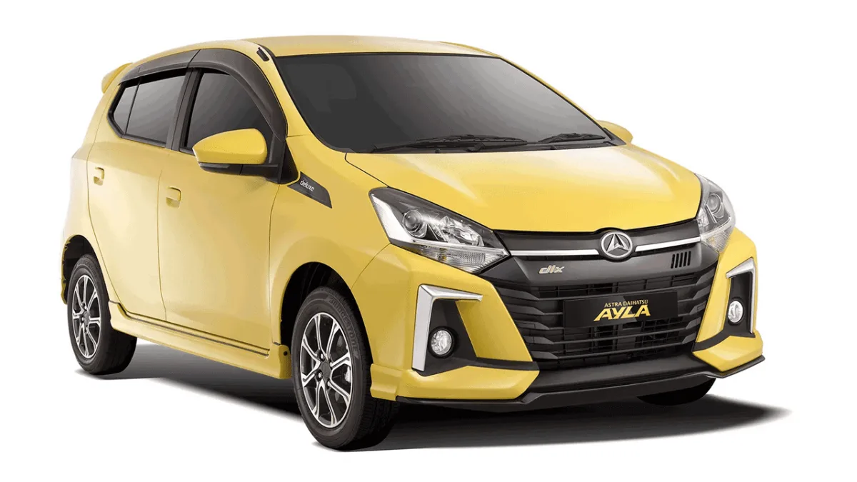 mobil keluarga paling irit Daihatsu Ayla - Moladin