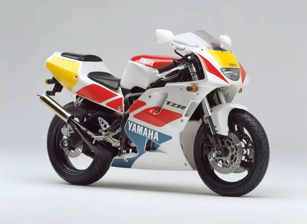 motor 2 tak Yamaha TZR250 - Moladin