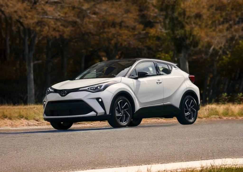 pajak mobil hybrid - Moladin