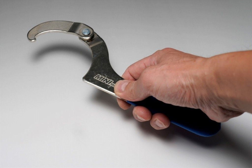 Daftar Ukuran Kunci Mur Komstir Honda Semua Tipe, Lengkap! pentingnya tahu ukuran kunci mur komstir Honda - Moladin