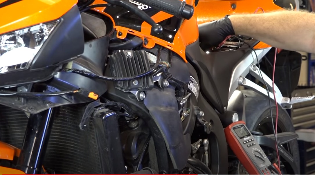 tips merawat kiprok motor - Moladin