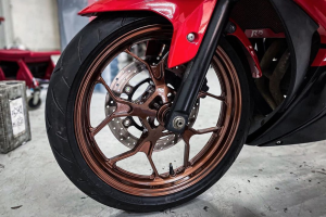 7 Pilihan Warna Cat Velg Motor yang Bagus