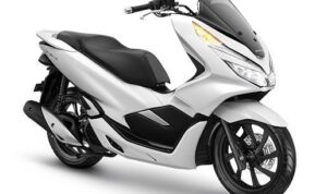 Honda PCX 150 motor touring 150cc