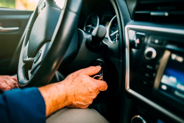 cara mencegah mobil tiba-tiba mati di jalan - Moladin