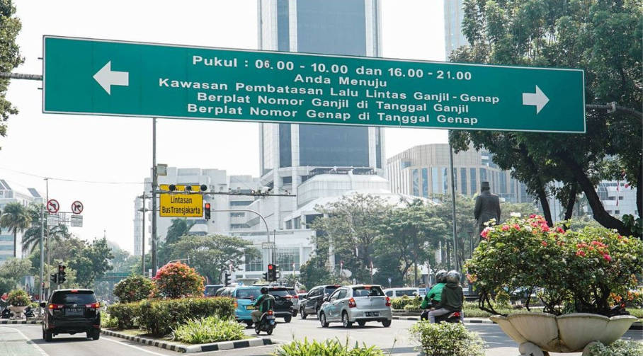 dasar hukum aturan ganjil genap jakarta - Moladin